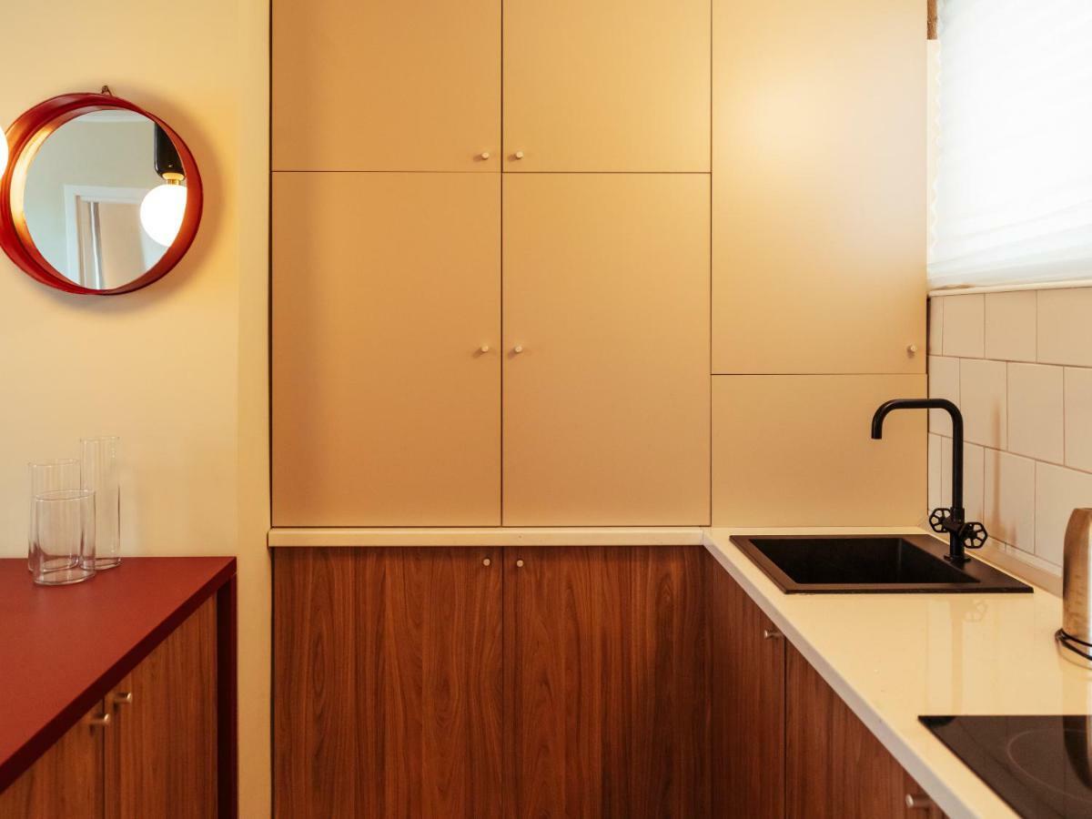 Classy Apartment - Old Town Бухарест Экстерьер фото